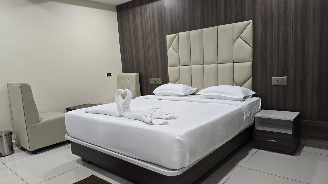 Deluxe Room (Double)